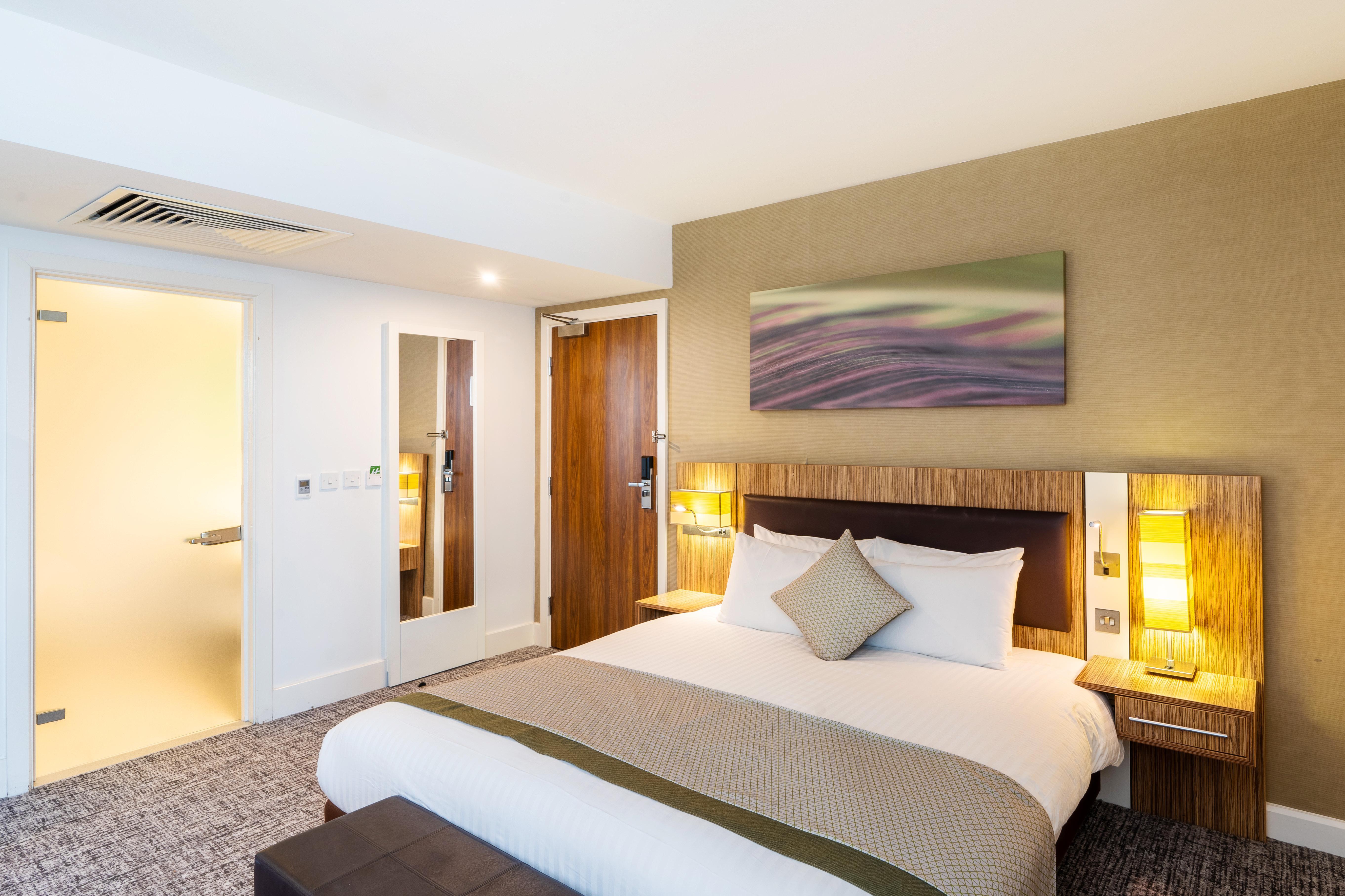 Holiday Inn Stevenage By Ihg Ngoại thất bức ảnh