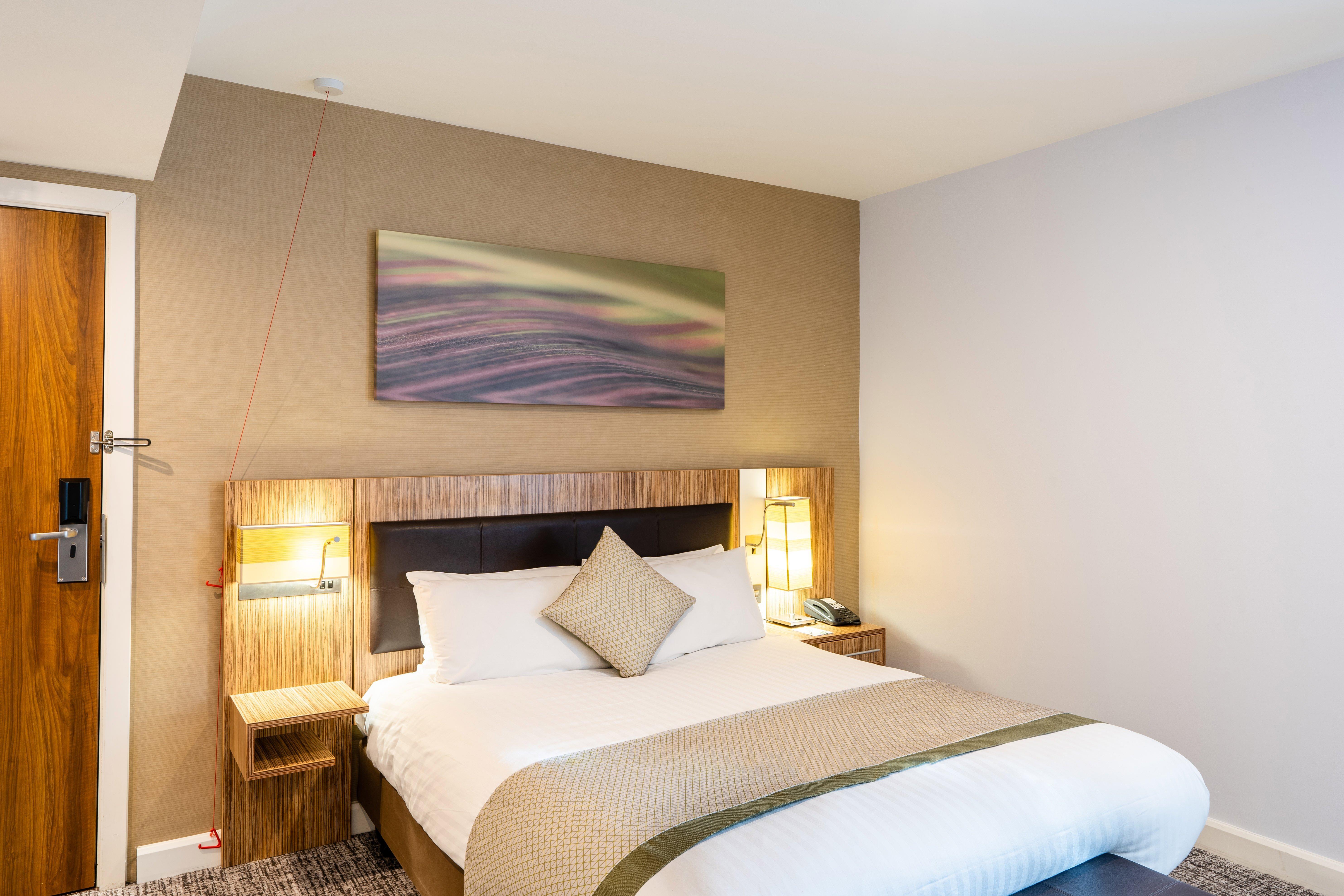 Holiday Inn Stevenage By Ihg Ngoại thất bức ảnh