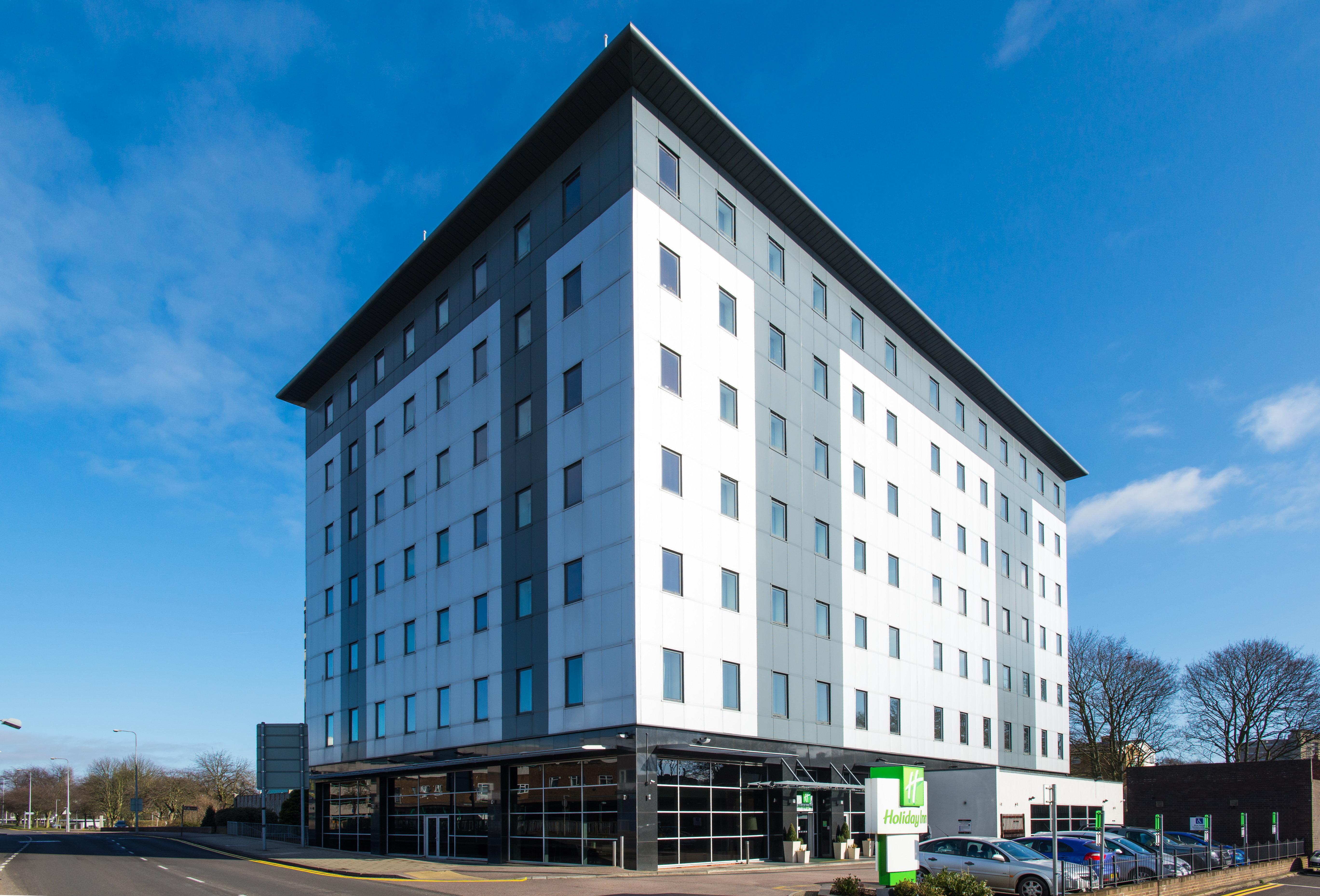 Holiday Inn Stevenage By Ihg Ngoại thất bức ảnh