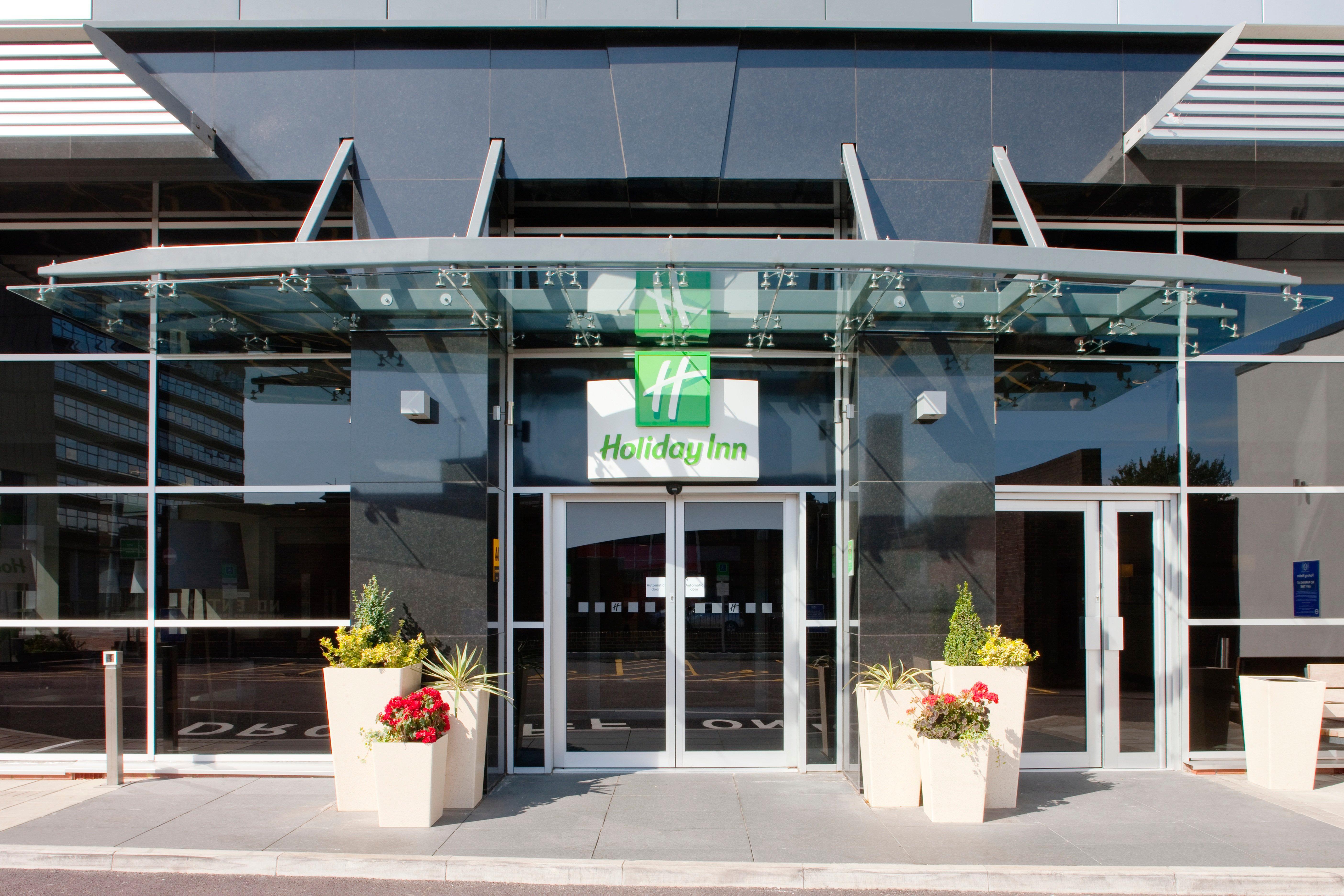 Holiday Inn Stevenage By Ihg Ngoại thất bức ảnh