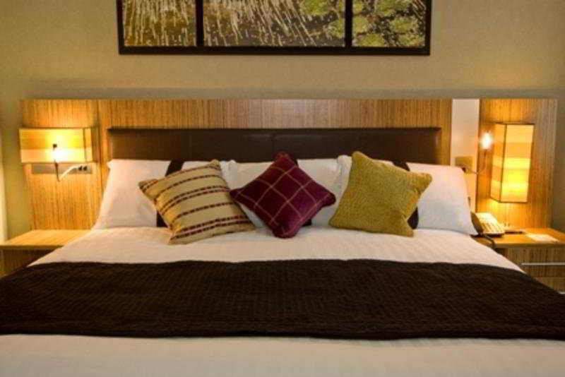 Holiday Inn Stevenage By Ihg Ngoại thất bức ảnh
